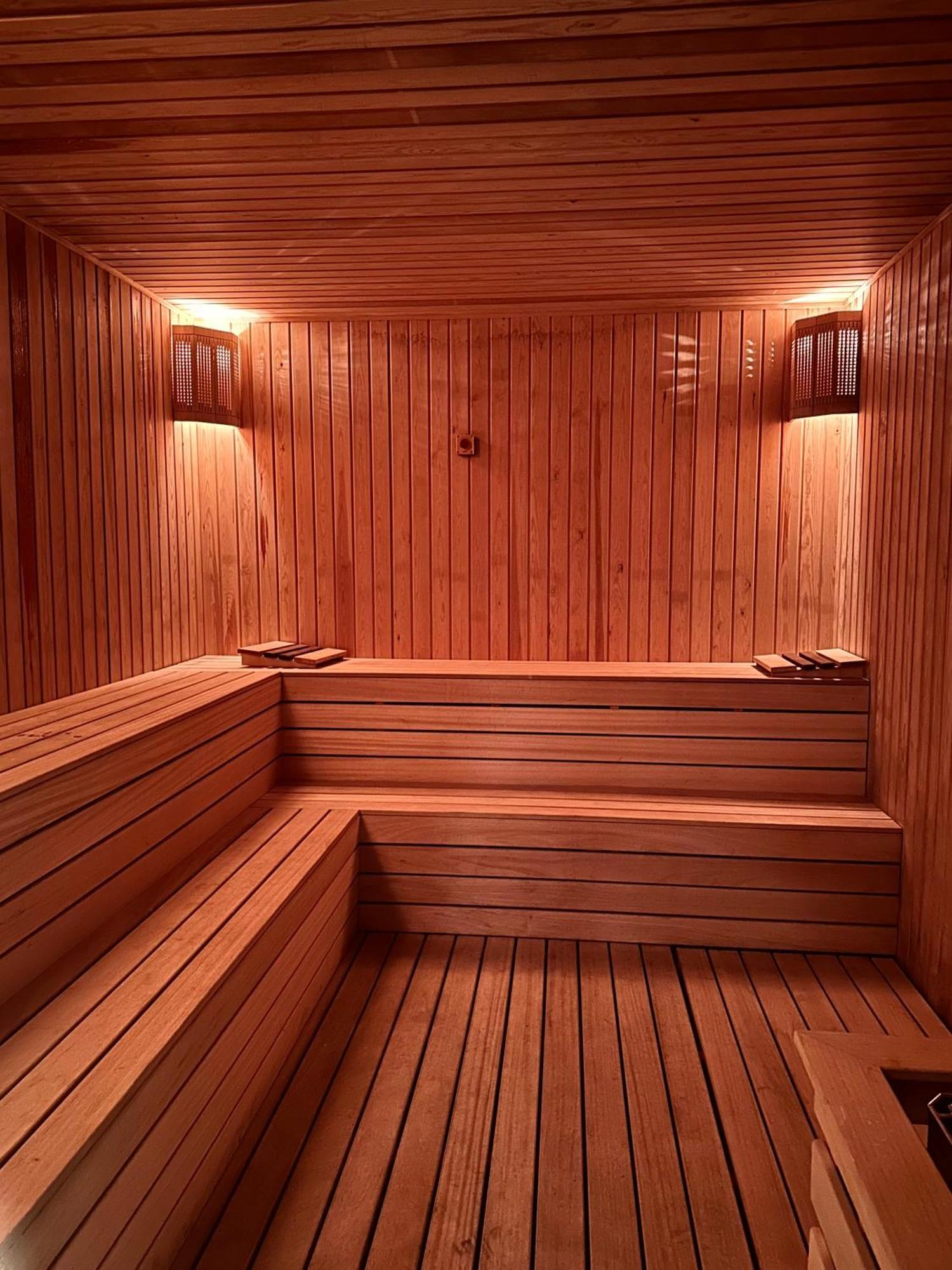 Royal Kate Spa Included 32Nd Floor Skopje Eksteriør billede